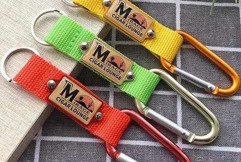  Unveiling the Utility of Carabiner Keychains: A Handy Companion for Everyday Adventures