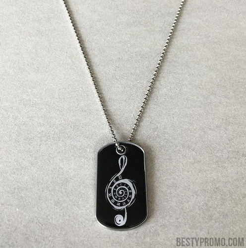  Elevate Your Style with Custom Zinc Alloy Dog Tag Necklaces